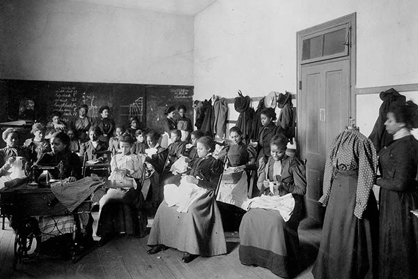 Black Fashion: Wearable Language in the 19th & 20th Centuries